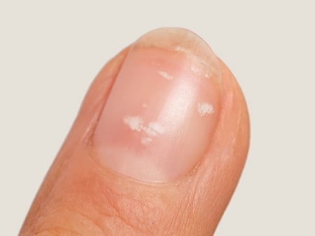 Do you know the 5 myths about natural nail care?